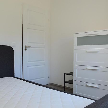 Quiet Residential Area B Taplan - 2 Bedroom And Living Room Apartment Szombathely Extérieur photo